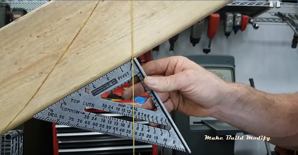 how to use a speed square to cut rafters